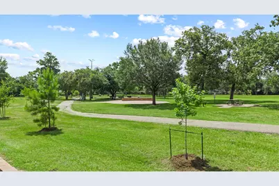 5334 Saxon Drive, Houston, TX 77092 - Photo 37