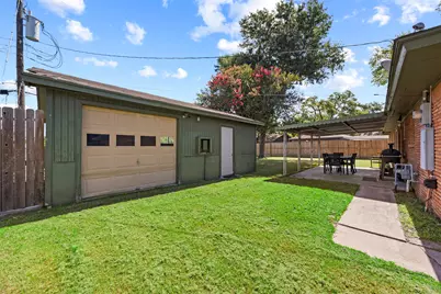 5334 Saxon Drive, Houston, TX 77092 - Photo 25