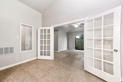 538 Shady Dale Drive, Stafford, TX 77477 - Photo 15