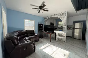 172 Moonbeam Ln, Livingston, TX 77351 - Photo 3