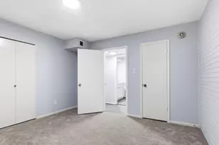 2744 Briarhurst Dr, Houston, TX 77057 - Photo 17