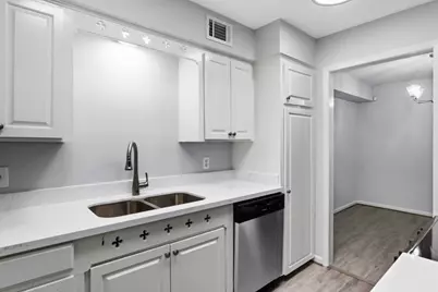 2744 Briarhurst Drive #49, Houston, TX 77057 - Photo 13