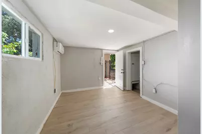 213 Caplin Street, Houston, TX 77022 - Photo 5