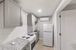 213 Caplin St, Houston, TX 77022 - Photo 13