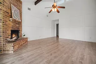 1227 Mission Dr, La Porte, TX 77571 - Photo 3