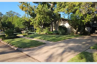 3826 Pleasant Valley Drive, Missouri City, TX 77459 - Photo 3