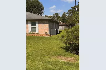 7319 Palmetto Lane, Baytown, TX 77521 - Photo 3