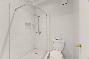 8055 Cambridge St, Houston, TX 77054 - Photo 9