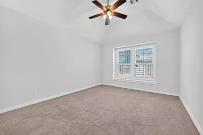 5018 Chestnut Orchard Drive, Houston, TX 77066 - Photo 13