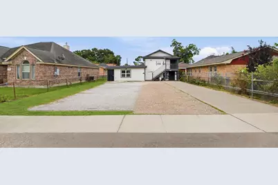 7010 Brownsville Street #3, Houston, TX 77020 - Photo 3