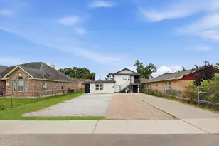 7010 Brownsville St, Houston, TX 77020 - Photo 3