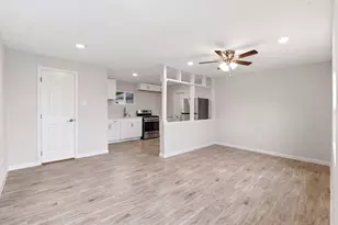7010 Brownsville St, Houston, TX 77020 - Photo 15