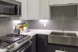 401 W 25th St St, Houston, TX 77008 - Photo 13