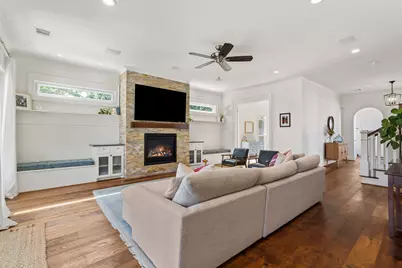 930 W 43rd Street, Houston, TX 77018 - Photo 9