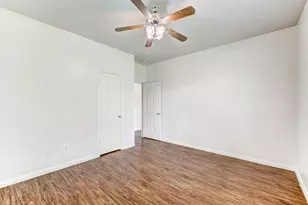 8510 Nashwood Ct, Houston, TX 77040 - Photo 21