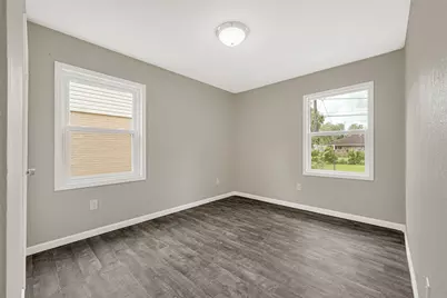 5714 Peacock Street, Houston, TX 77033 - Photo 15