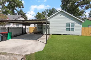 305 E Francis St, Baytown, TX 77520 - Photo 11