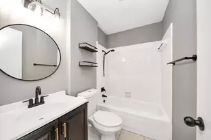 18 Barcelona Ct, Missouri City, TX 77459 - Photo 15