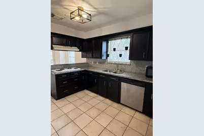 18 Barcelona Court, Missouri City, TX 77459 - Photo 5