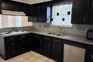 18 Barcelona Ct, Missouri City, TX 77459 - Photo 5