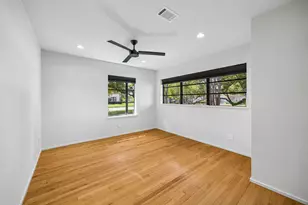 902 Worthshire St, Houston, TX 77008 - Photo 39