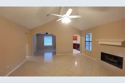 3335 Lakeland Gardens Drive, Katy, TX 77449 - Photo 7