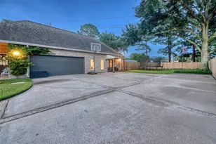 919 Old Valley Way, Houston, TX 77094 - Photo 45