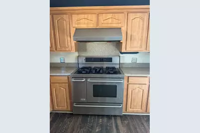 612 Orangewood Drive, Conroe, TX 77302 - Photo 5