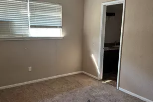 612 Orangewood Dr, Conroe, TX 77302 - Photo 7