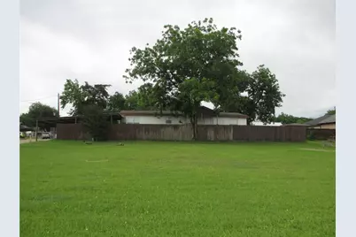 1008 W Main Street, Baytown, TX 77520 - Photo 7
