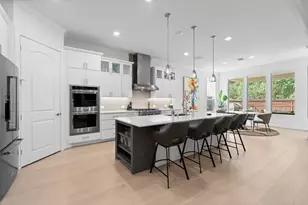 413 New Frst Ln, The Woodlands, TX 77382 - Photo 13