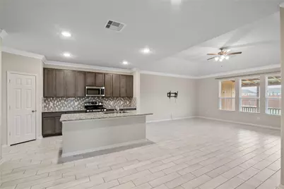 16320 Olive Sparrow Drive, Conroe, TX 77385 - Photo 9