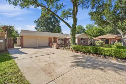 8902 Winding River Drive, Houston, TX 77088 - Photo 1