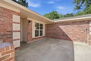 8902 Winding River Dr, Houston, TX 77088 - Photo 5