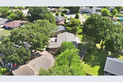 8902 Winding River Drive, Houston, TX 77088 - Photo 41