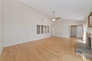 3131 E Heatherock Cir, Sugar Land, TX 77479 - Photo 11