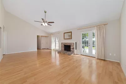 3131 E Heatherock Circle, Sugar Land, TX 77479 - Photo 13