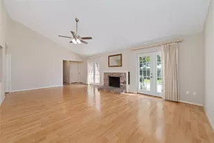3131 E Heatherock Cir, Sugar Land, TX 77479 - Photo 13