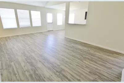 18 Leisure Shore Court, Manvel, TX 77578 - Photo 9