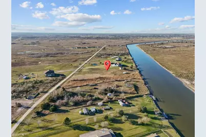 9850 S Redfish Drive, Hitchcock, TX 77563 - Photo 5