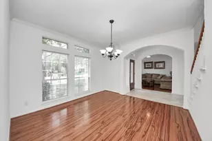 4230 Waterwood Dr, Baytown, TX 77521 - Photo 11