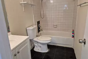 10847 Braes Bend Dr, Houston, TX 77071 - Photo 11