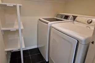 10847 Braes Bend Dr, Houston, TX 77071 - Photo 9