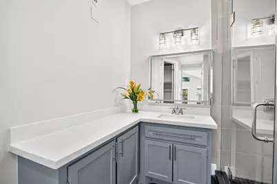 10335 Emnora Lane, Houston, TX 77043 - Photo 25