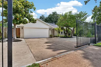 10335 Emnora Lane, Houston, TX 77043 - Photo 5