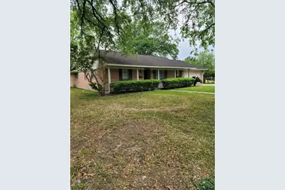 8835 Valley View Lane, Houston, TX 77074 - Photo 1