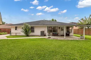 10906 Cayman Mist Dr, Houston, TX 77075 - Photo 11