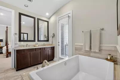 2402 Hollister Road, Houston, TX 77080 - Photo 25