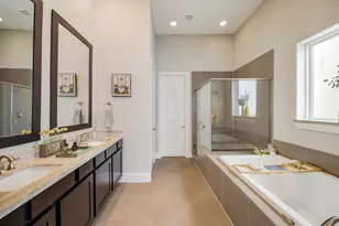 253 E 27th St, Houston, TX 77008 - Photo 11