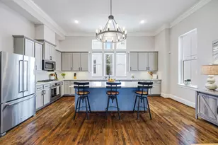 253 E 27th St, Houston, TX 77008 - Photo 3